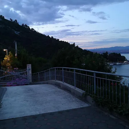公寓 Villa Lela