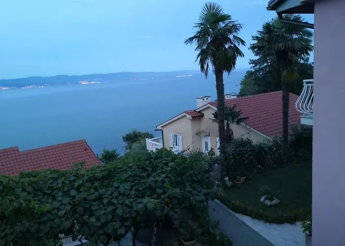 Villa Lela Medveja