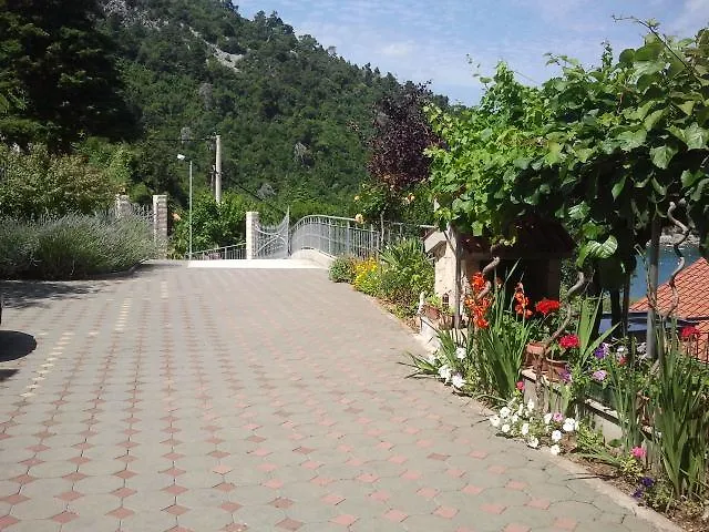 Lela Apartment Medveja